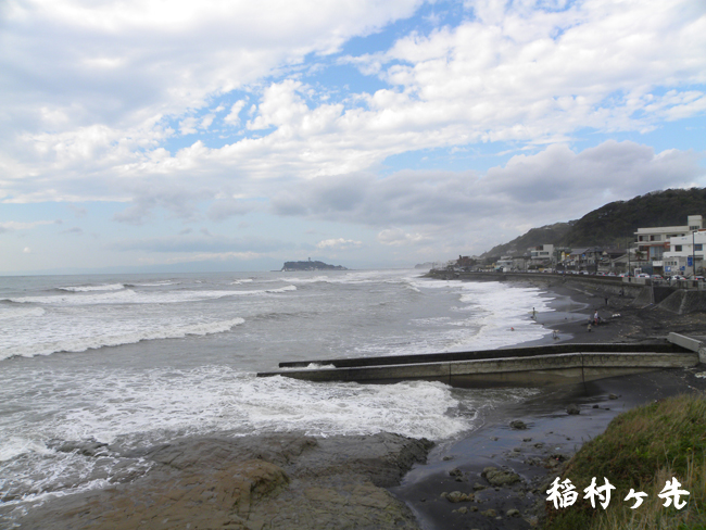 由比ヶ浜の海