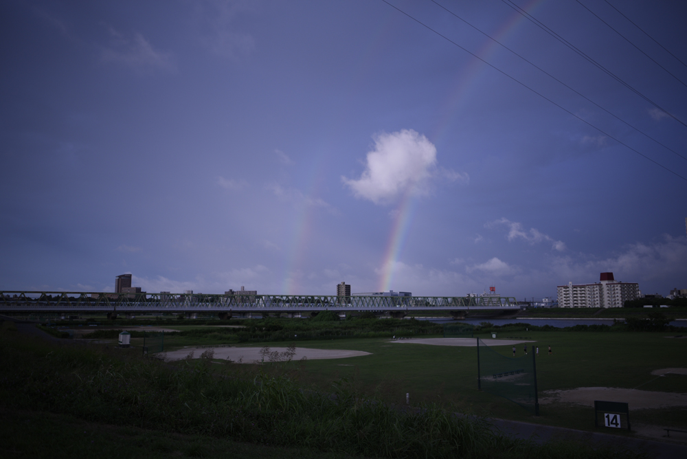江戸川の虹のある風景